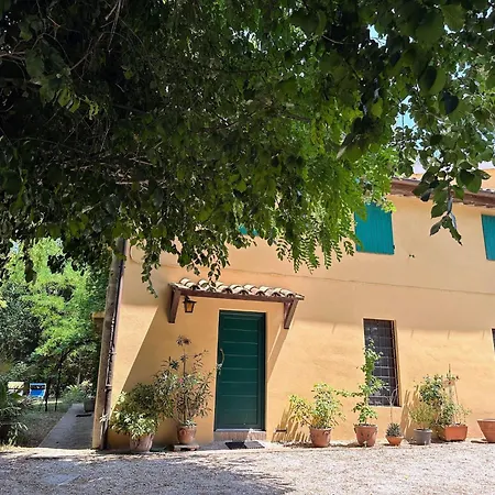 Peaceful Country Retreat Near Pesaro