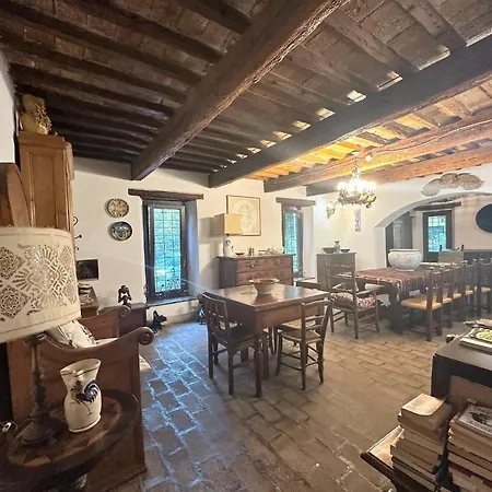 Peaceful Country Retreat Near Prázdninový dům Pesaro
