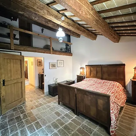 Peaceful Country Retreat Near